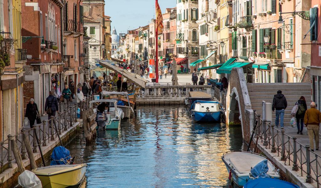 Biennale Family Apartment In Venedig Eksteriør billede
